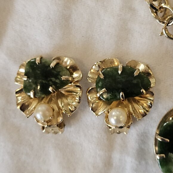 VTG Unsigned Kramer Jade Tree Bracelet Faux Pearl Clipon Earring Brooch Set Gold - Picture 6 of 16